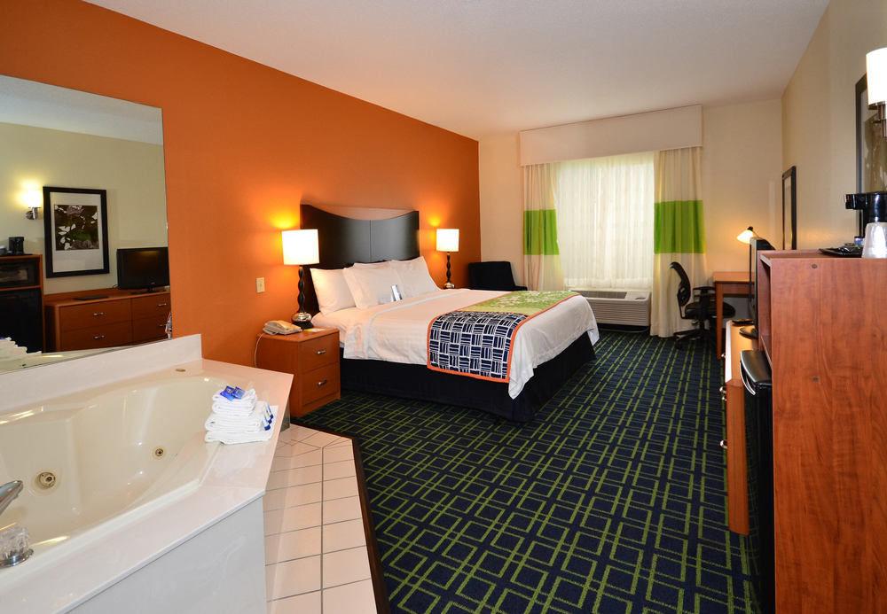 Fairfield Inn & Suites Джефферсон-Сити Экстерьер фото