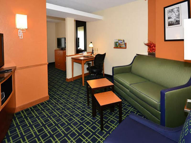 Fairfield Inn & Suites Джефферсон-Сити Экстерьер фото